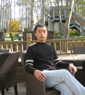 李　強